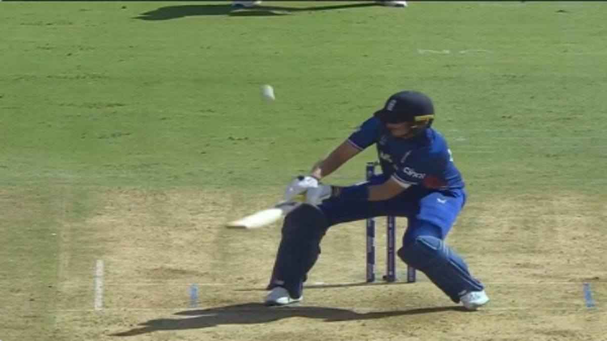 Joe Root reverse sweep Joe Root England vs Pakistan ODI World Cup 2023