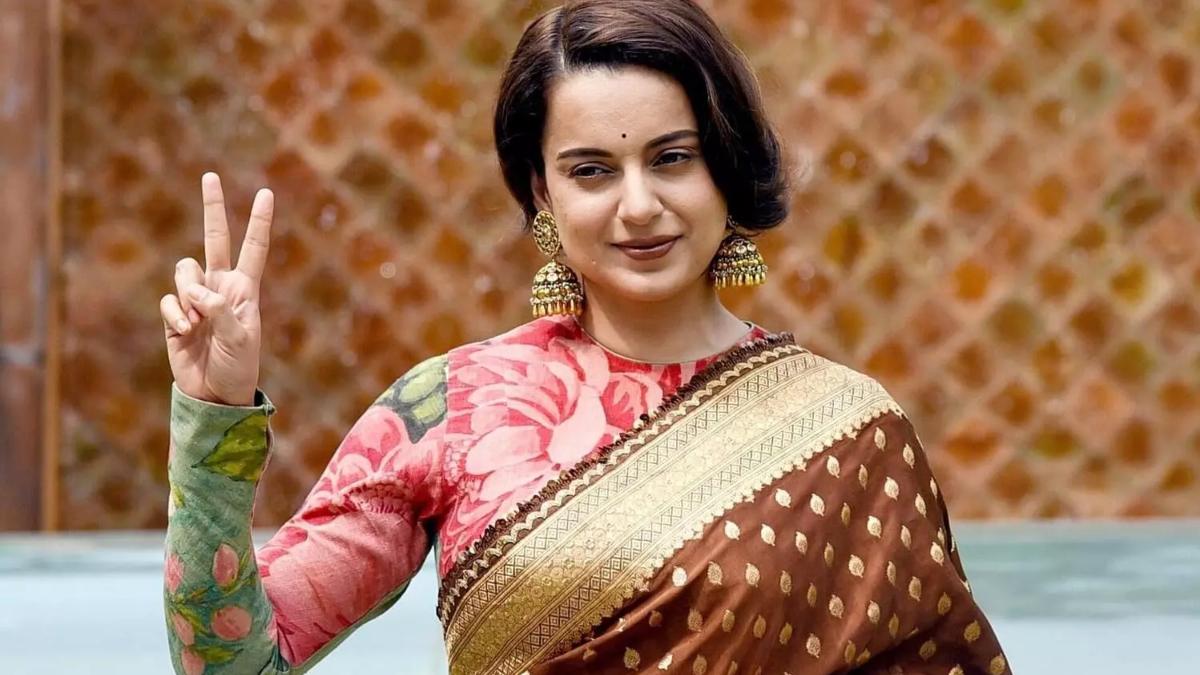 Kangana Ranaut to perform Ravana Dahan on dussehra with Arvind Kejriwal in delhi Ramleela