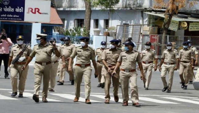 Khera Flogging Case Gujarat Police Apologized Gujarat High Court Khera Flogging Case Gujarat Police Apologized Gujarat High Court