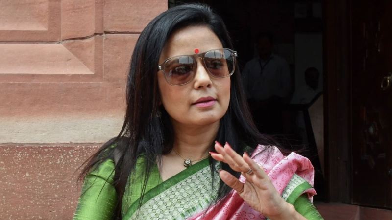 Mahua Moitra Cash For Query Case