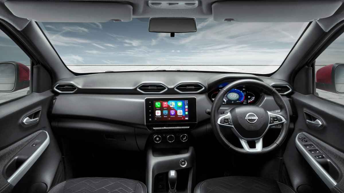 19 की माइलेज और 6 लाख से कम कीमत Nissan कार के लुक्स हैं लाजवाब