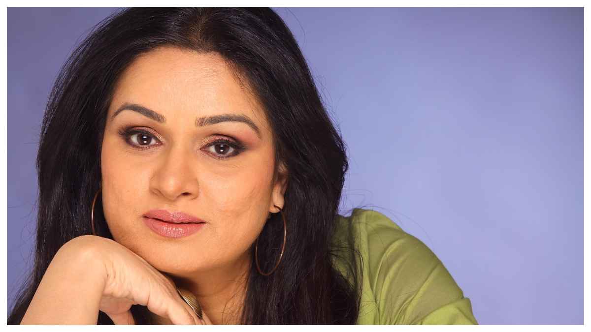 जब Padmini Kolhapure ने किंग चार्ल्स को किया KISS, भारत-चीन युद्ध के दौरान बढ़ाया था जवानों का हौसला