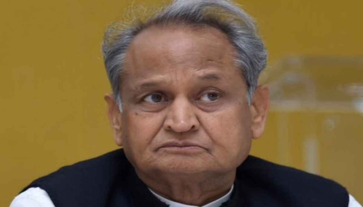 चुनावी सर्वे के नतीजों ने उड़ाई सीएम गहलोत की नींद, राजस्थान में कायम रहेगा रिवाज