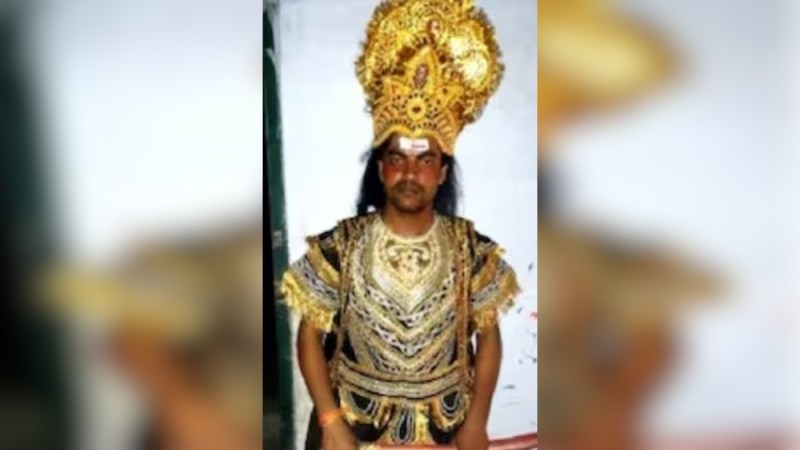 crime tv up agra head constable attacked ravana for kidnapping sita in ramlila suspended