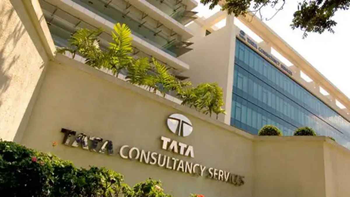 IT स्टूडेंट्स के लिए बड़ी खबर, TCS हायर करेगी 40,000 फ्रेशर