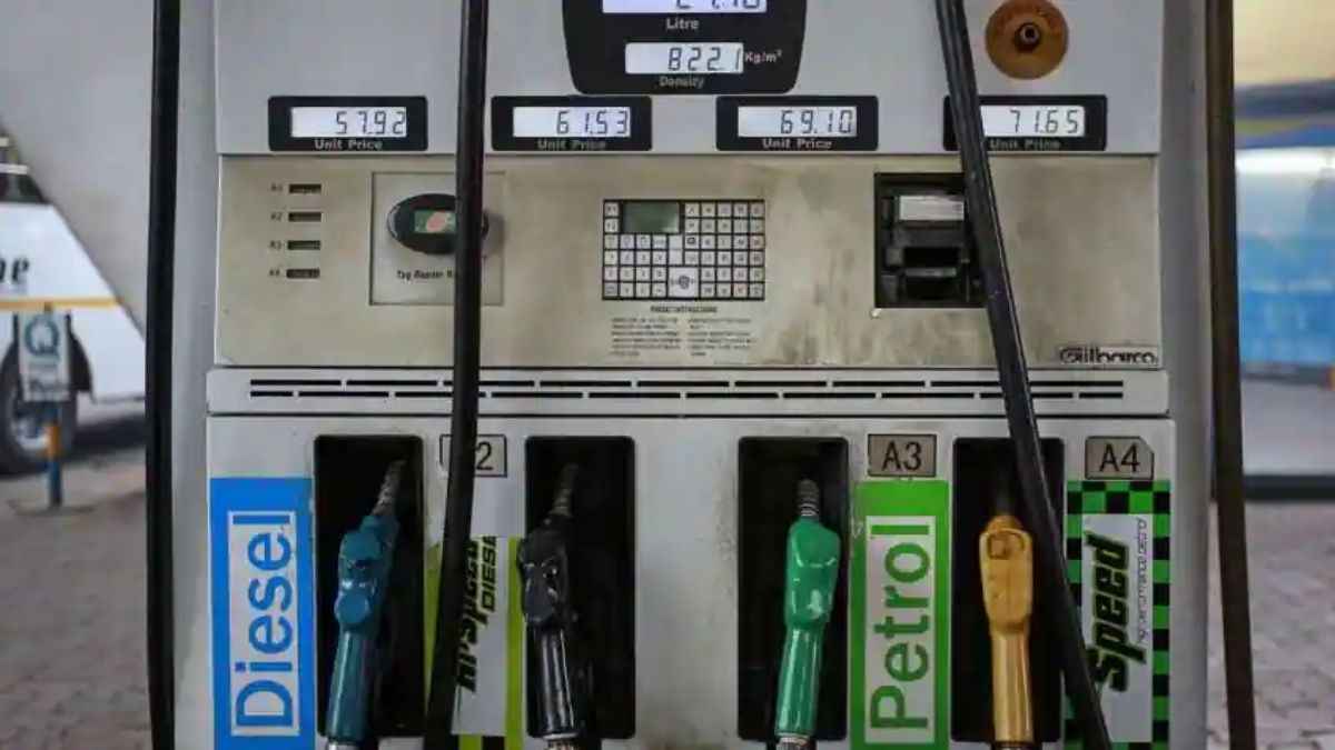 Petrol-Diesel Price Today: कच्चा तेल 93 डॉलर पार, आज इतने हो गए पेट्रोल-डीजल के दाम