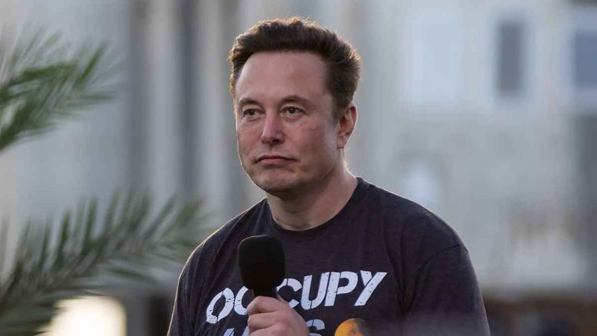 फेसबुक-इंस्टाग्राम डाउन होने का साइड इफेक्ट, Elon Musk की फैक्ट्री में काम ठप, Tesla ने बताई वजह