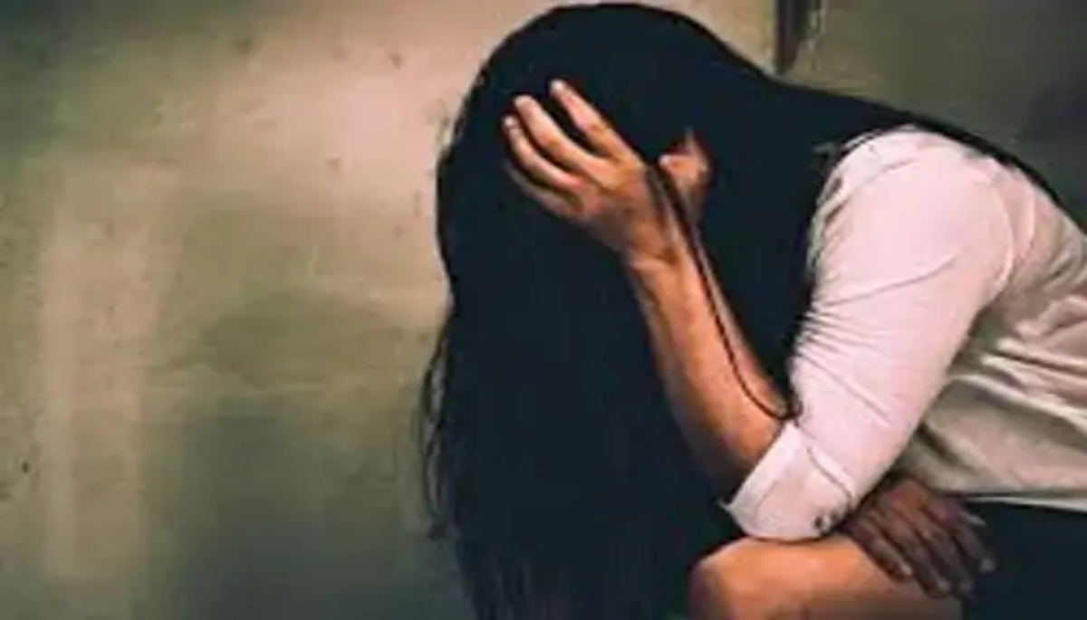 Woman Reached Lucknow Plead Case Raped
