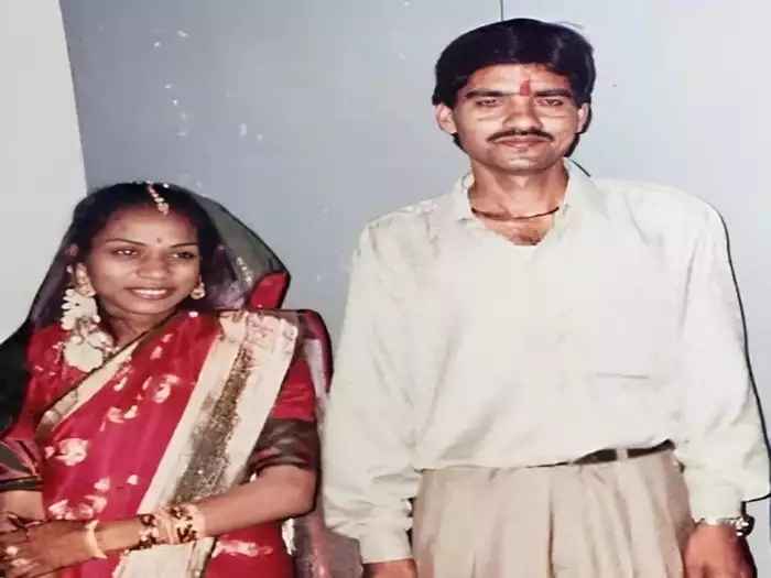 दो महीने तक बिस्तर में पड़े पति की दिन-रात की सेवा, नहीं बची 'जान' तो पत्नी ने भी दे दी जान