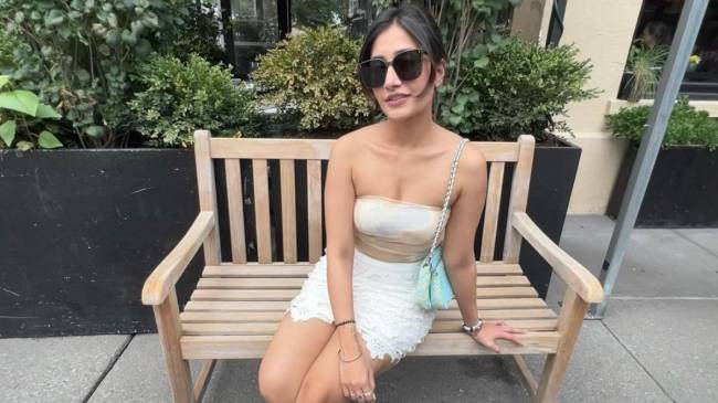 Yuzvendra Chahal wife Dhanashree Verma shared hot photos at New York streets