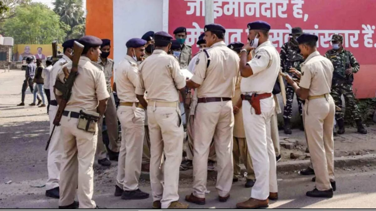 liquor smuggling, bihar police, police custody, protest