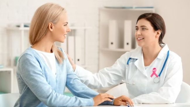 who is most likely to get cancer male or female,most common cancer in male and female in the world male and female cancer cells,most common cancer in male in india,most common cancer in male in world who dies of cancer at a higher rate, females or males?,most common cancer in females