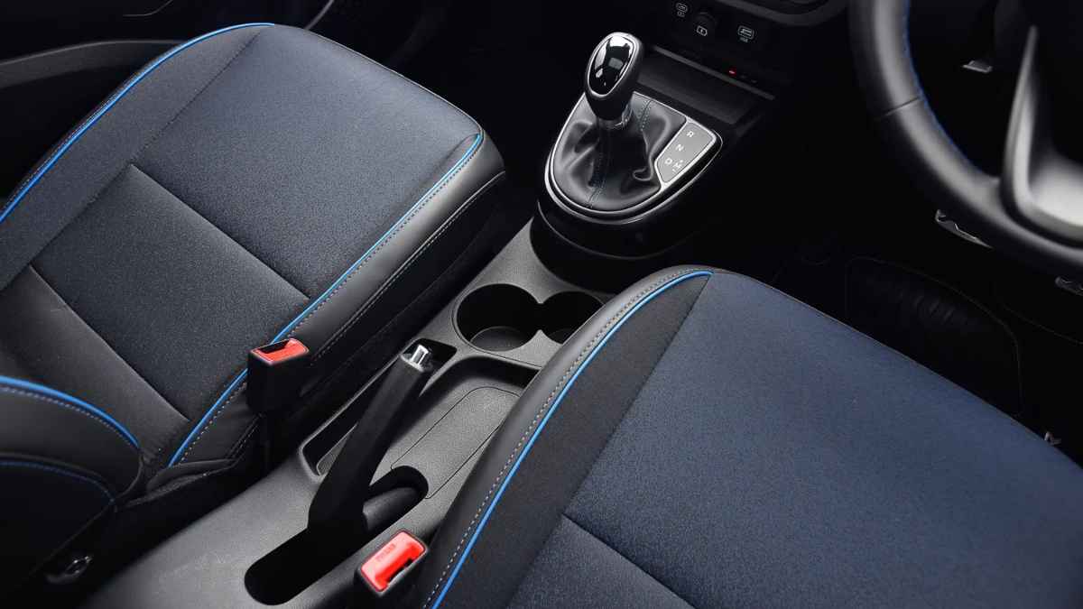Hyundai दे रही कम कीमत में लग्जरी फीचर्स, 27 की माइलेज और 6 लाख कीमत