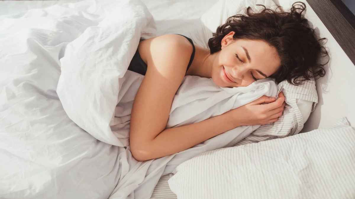 रात में अच्छी नींद के लिए अपनाएं ये 5 टिप्स, सुबह मूड रहेगा खिलाखिला