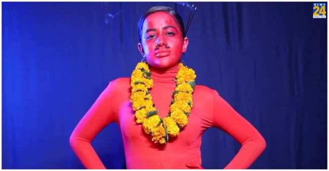 Urfi Javed Chhota Pandit Look