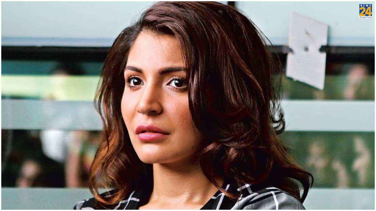 बच्चों और Virat Kohli के लिए करियर कुर्बान करेंगी Anushka Sharma, दूसरी प्रेग्नेंसी के बाद बॉलीवुड को अलविदा कह देंगी एक्ट्रेस?