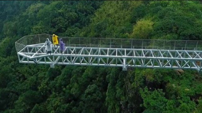 India's Longest Glass Bridge