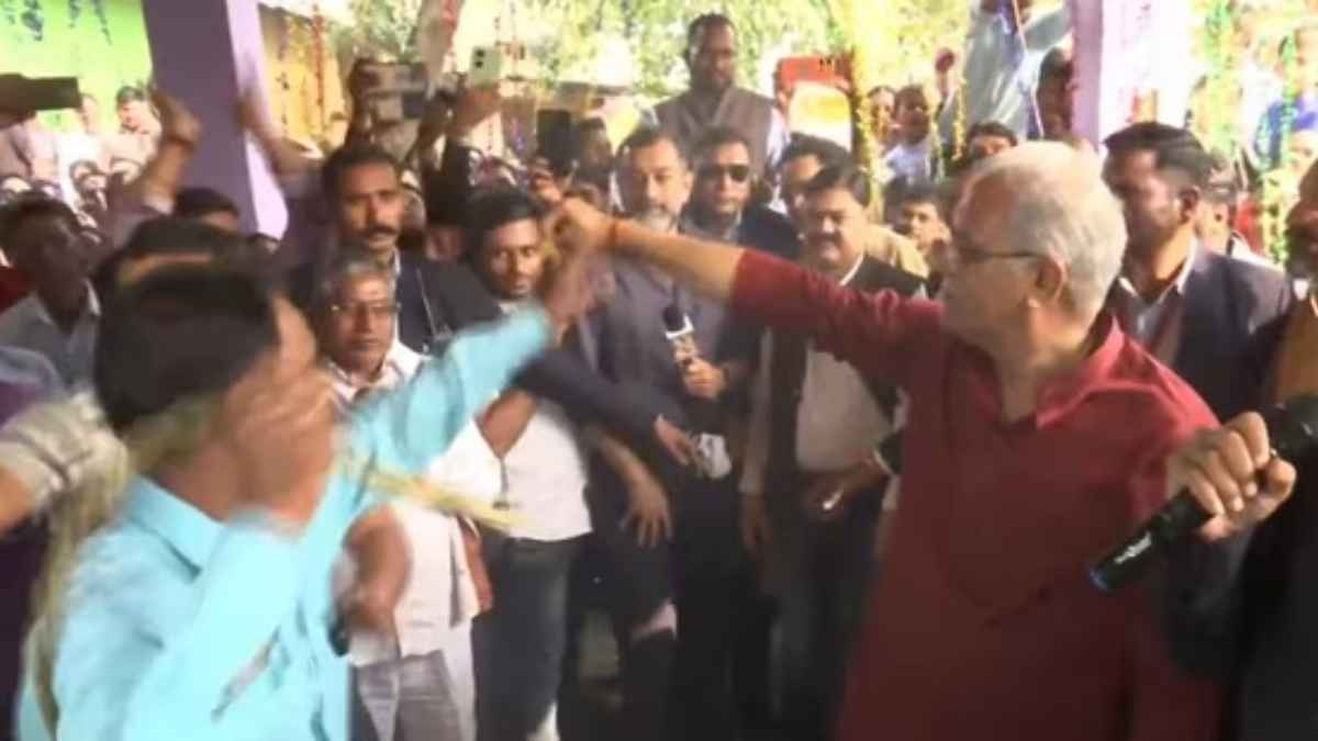 Video: गौरा-गौरी की पूजा के बाद 'CM भूपेश बघेल को पड़े चाबुक', जानिए क्यों?