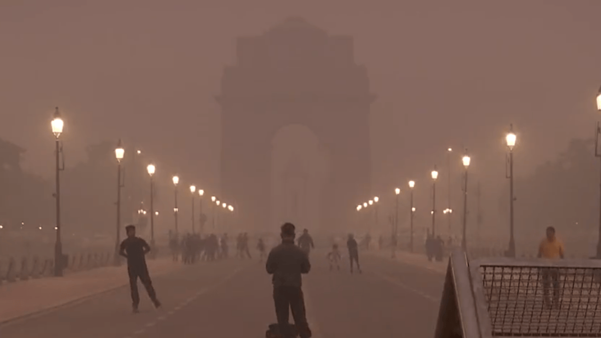 दिल्ली की हवा में घुला 'स्लो पॉइजन', सिर्फ तीन चीजों से सुधर सकता है AQI