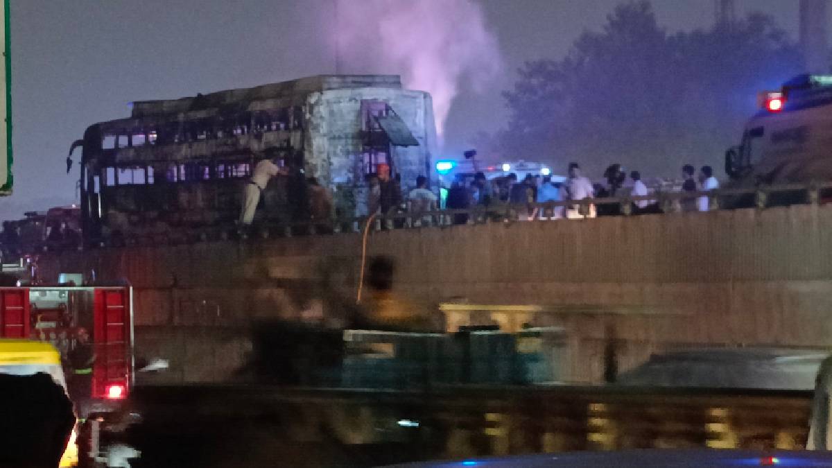 Gurugram sleeper bus caught fire Delhi Jaipur Highway severals dead