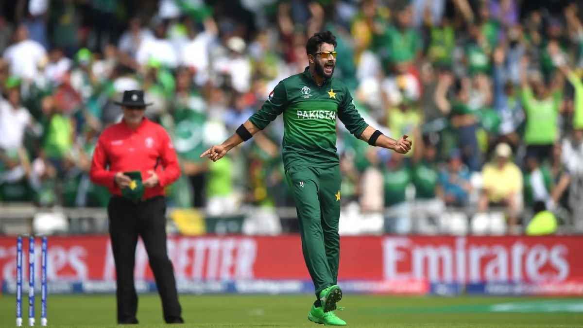 World Cup में खराब प्रदर्शन के बाद पाक टीम को बड़ा झटका, स्टार खिलाड़ी ने लिया संन्यास