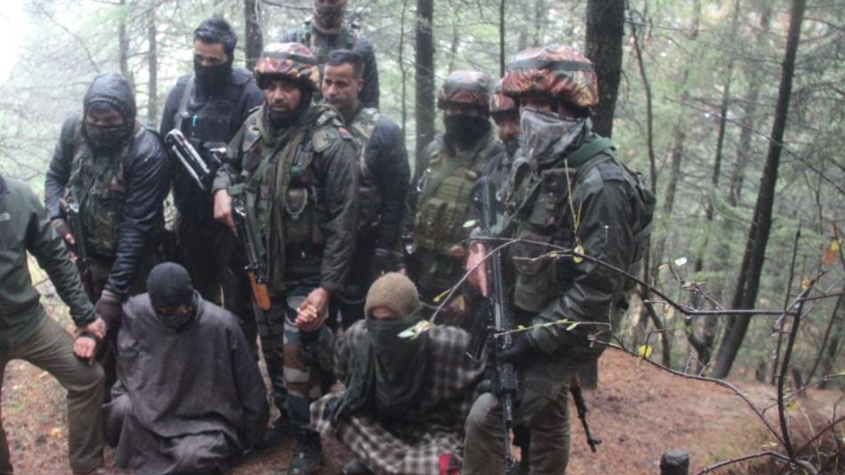 Jammu Kashmir: Lashkar-e-Taiba terrorist killed in Pulwama