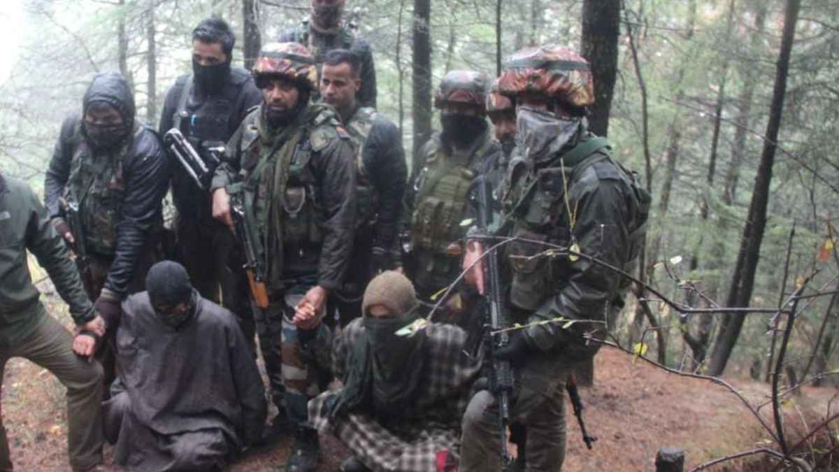 पुलवामा में सुरक्षा बलों को मिली बड़ी सफलता, लश्कर-ए-तैयबा का आतंकी ढेर
