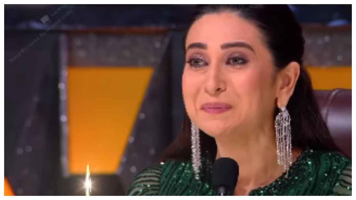 Indian Idol 14 में भर आईं Karisma Kapoor की आंखें, इस शख्स को याद कर रोते-रोते बोलीं- 'हम इनकी वजह से यहां है'