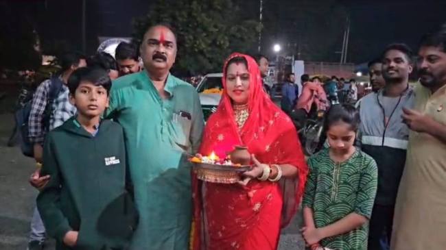 Karwa Chauth Unique Experience, MP Assembly Election 2023, Congress Candidate Kundan Malviya, Kundan Malviya, Karwa Chauth, Election News, Madhya Pradesh News, Hindi News