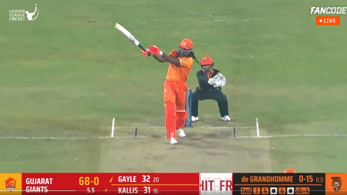 LLC 2023: Chris Gayle Smashes one handed six watch video