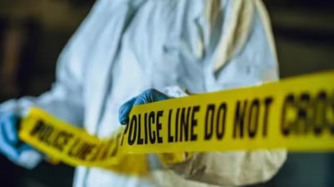 बैग में बंद दिल्ली के फर्श बाजार में मिला लड़की का शव, पुलिस ने बॉयफ्रेंड को मुंबई से किया गिरफ्तार