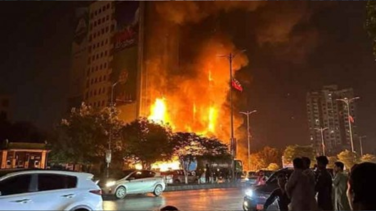 Pakistan Karachi Fire