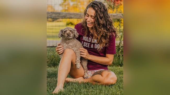 Pet Psychic, Animal Communication, Animal Communicator, Nikki Vasconez, Pennsylvania, Pet Psychic Nikki Vasconez, Viral News in Hindi, Nikki Vasconez Left Her Job Worth Rs 62 lakh