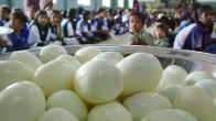 ब्राह्मण छात्रा को टीचर ने जबरदस्ती खिलाया अंडा, नाबालिग पड़ी बीमार