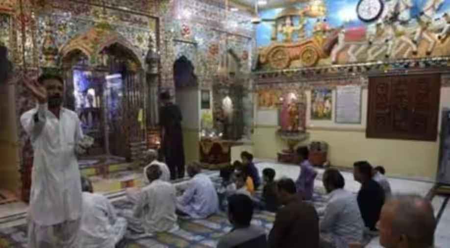 पाक की नापाक हरकत; मंदिरों को बनाया जा रहा निशाना, कॉफी हाउस के नाम पर तोड़ी शारदा पीठ की दीवार