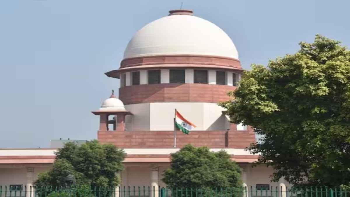Supreme Court को मिले तीन नए जज, जस्टिस चंद्रचूड़ ने दिलाई शपथ