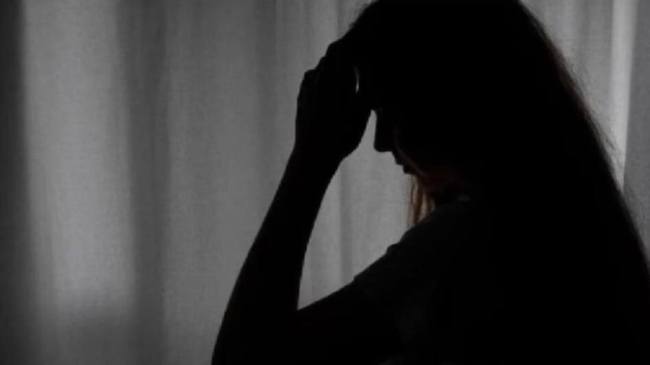 Pakistan Woman Journalist Beaten By People