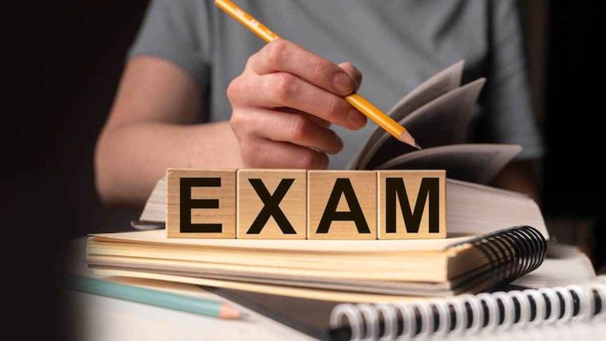 10वीं-12वीं स्टूडेंट्स के लिए खुशखबरी, नए सेशन से नया होगा एग्जाम पैटर्न, सरकार ने क्या की घोषणा?