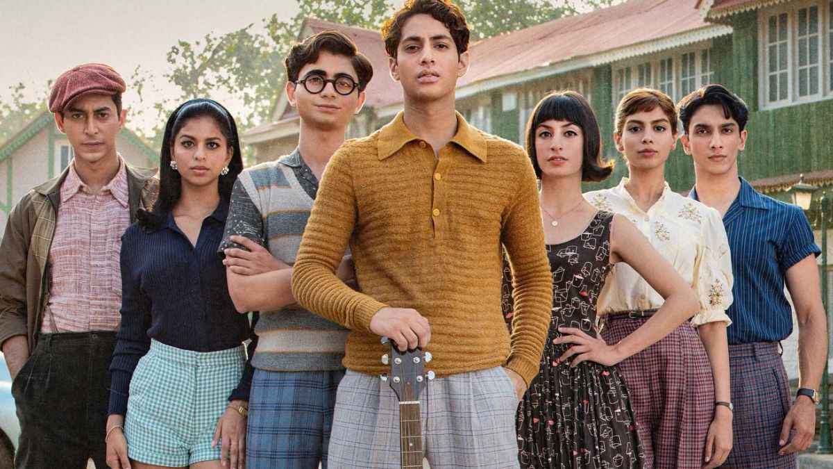 The Archies की स्पेशल स्क्रीनिंग में पहुंचे बी-टाउन के सितारे, SRK से लेकर अमिताभ बच्चन ने जमकर लूटी लाइमलाइट