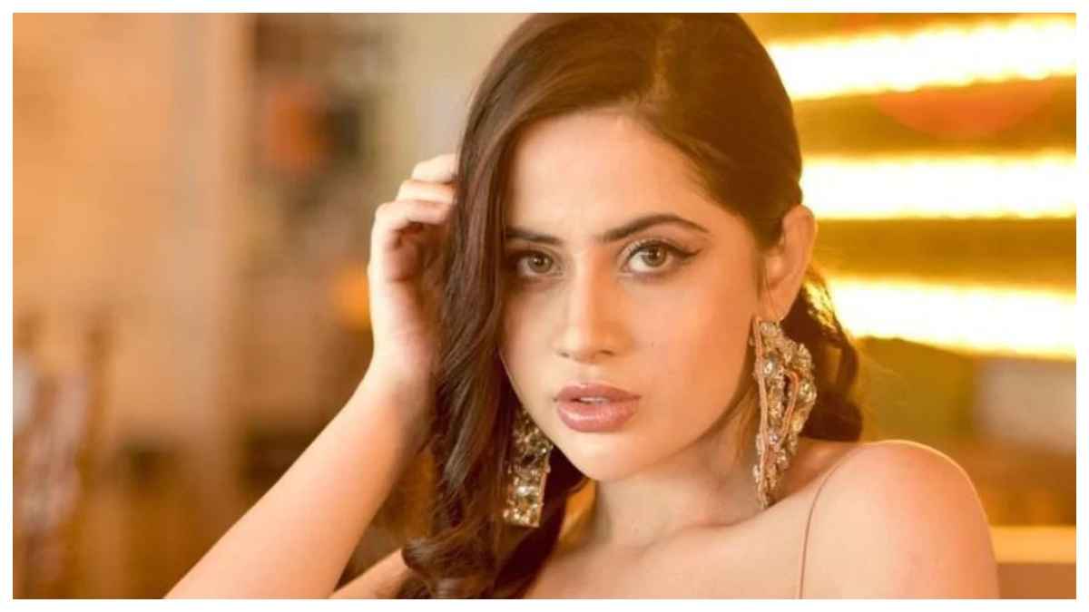 Urfi Javed के नए लुक ने फिर हिलाया लोगों का दिमाग, बहन के साथ फैशन दीवा ने जमकर दिए पोज