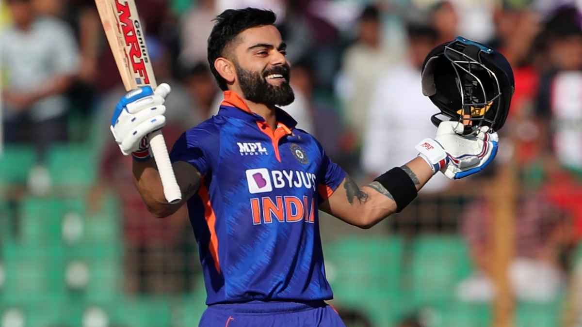 जब विराट कोहली ने जड़ा करियर का पहला शतक, गौतम गंभीर की वजह से मिला 'नया मोबाइल'