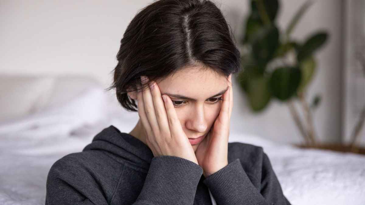 what does fear feel like in the body what is the fear hormone called what causes fear in the brain what are 3 causes of fear what are the negative effects of fear effects of fear on human behavior which hormone is responsible for fear and anxiety how to reduce fear hormone