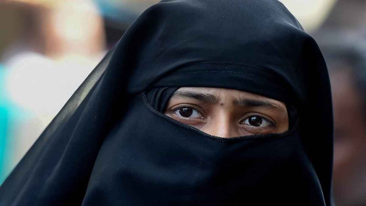 तलाक, तलाक, तलाक... फोन पर दे दिया Divorce, विवाद की जड़ मायका और पैसा