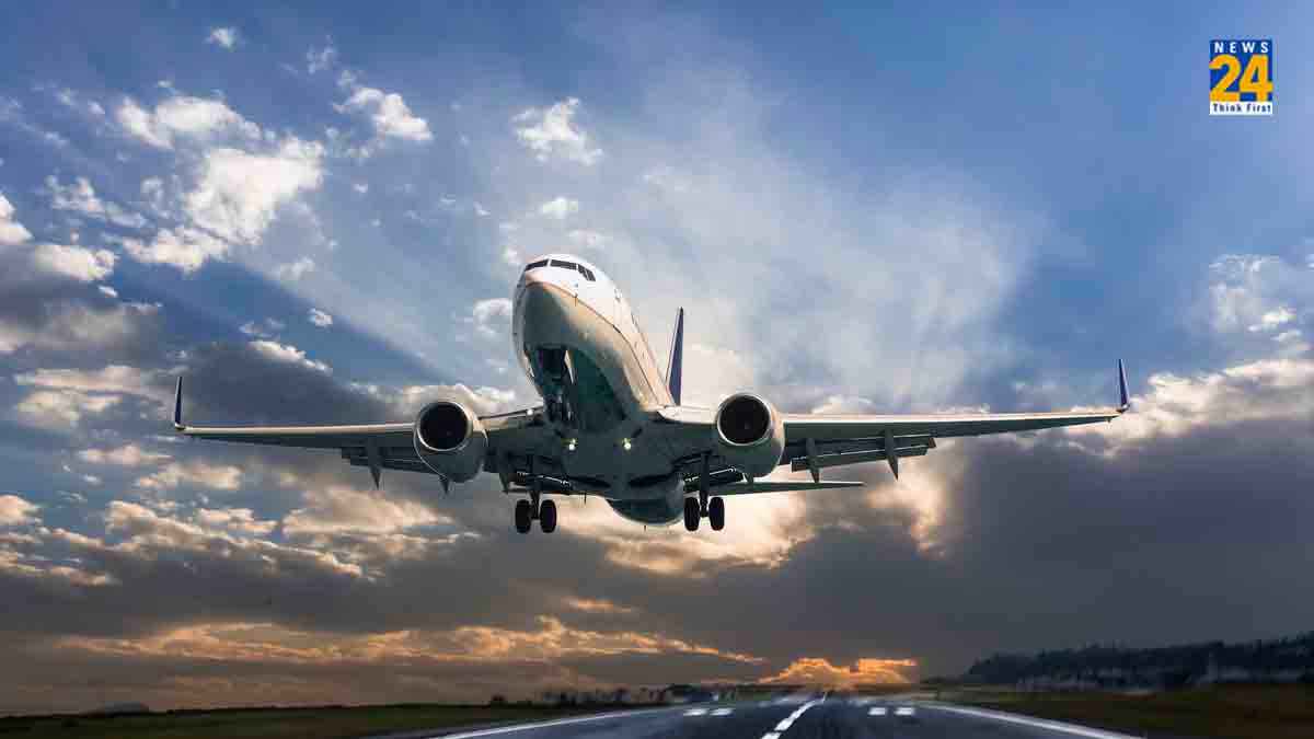 इंफाल एयरपोर्ट के पास संदिग्ध ड्रोन दिखने से हड़कंप, 2 फ्लाइट डायवर्ट