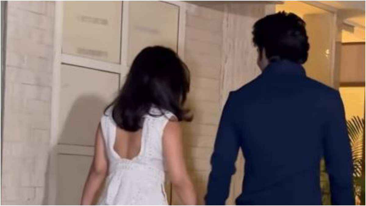 Tara Sutaria से ब्रेकअप के बाद मिस्ट्री गर्ल संग हाथों में हाथ डाले दिखे Aadar Jain, फैंस बोले 'तारा बेस्ट थी'