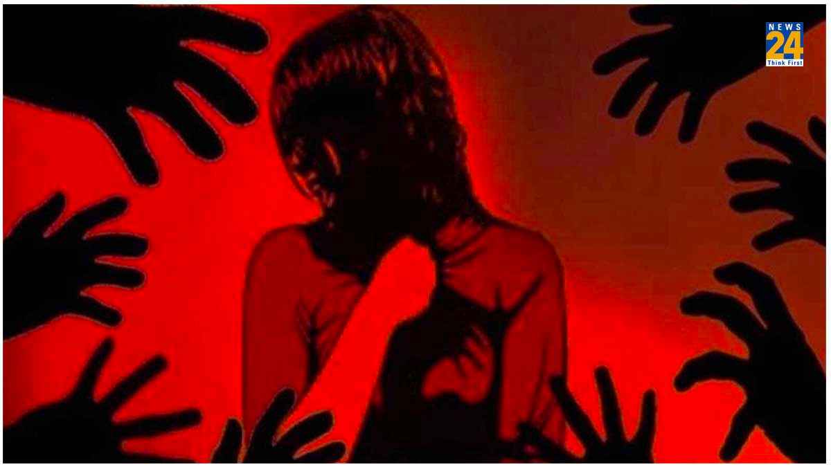 Thak Thak Gang Targeted Woman