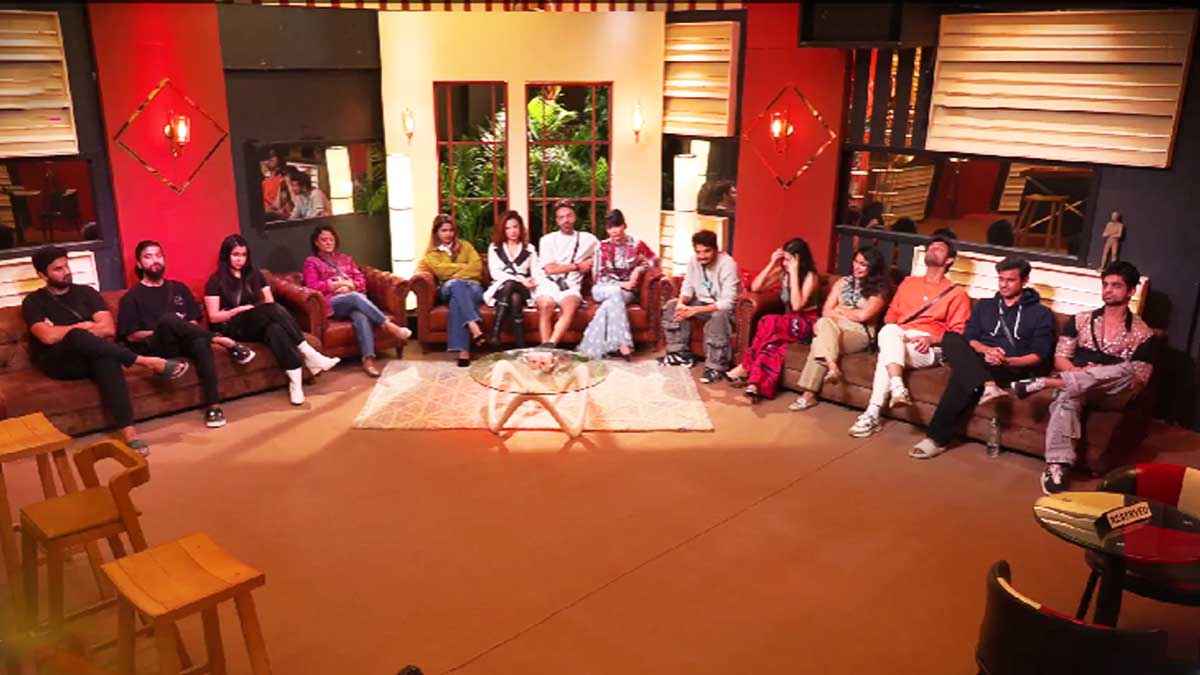 Bigg Boss के 'मकान' से बेघर हुए सभी सदस्य, मेकर्स की चाल से कंटेस्टेंट्स को लगा बड़ा झटका