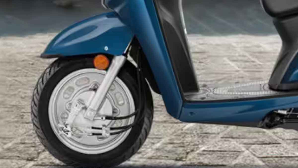 Honda के इस स्कूटर की कीमत 76234 रुपये, 18 लीटर का अंडरसीट स्टोरेज, जानें माइलेज