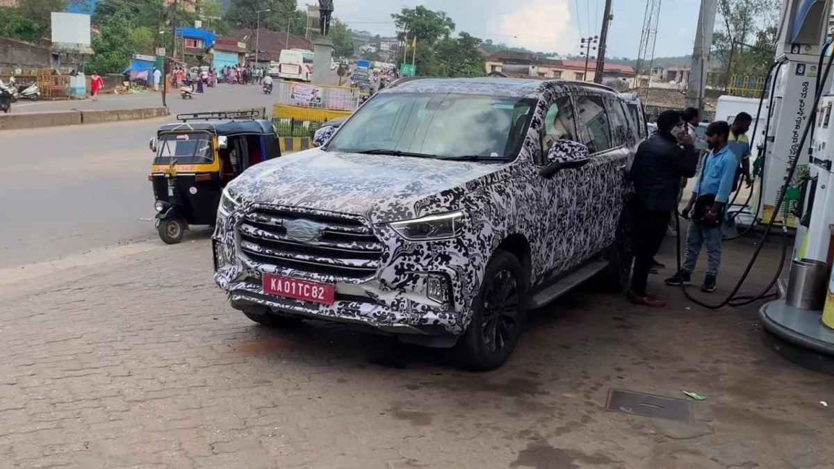 Fortuner की बढ़ी धड़कनें, सड़कों पर दिखाई दी MG की नई SUV