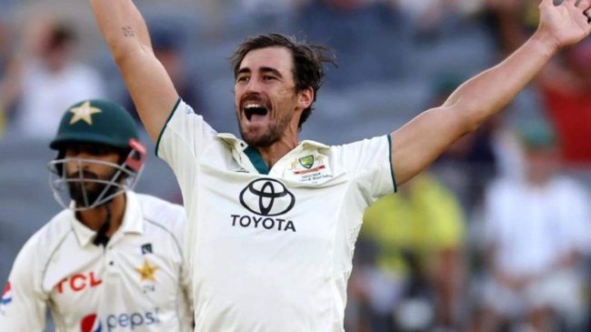 Mitchell Starc gifted his boots fan video viral Australia vs Pakistan 2nd Test Mitchell Starc gifted his boots fan video viral Australia vs Pakistan 2nd Test
